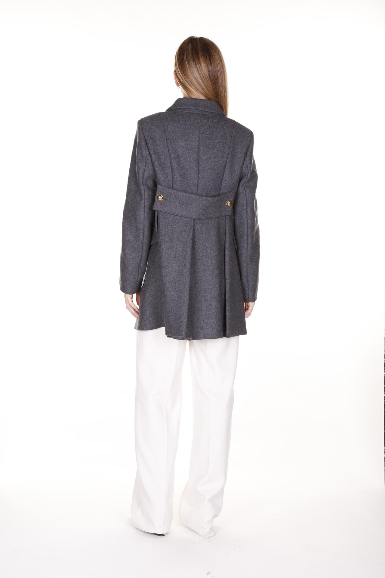 Bazar Deluxe, Cappotto